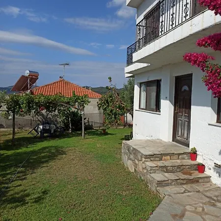 Holiday home Dora's House Comfortable With A Yard And View *