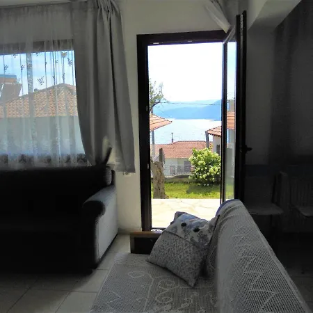 Holiday home Dora's House Comfortable With A Yard And View