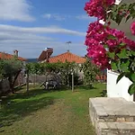 Dora's House Comfortable With A Yard And View * Pyrgadikia