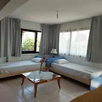 Dora's House Comfortable With A Yard And View * Pyrgadikia