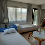 Tatil Evi Dora's House Comfortable With A Yard And View